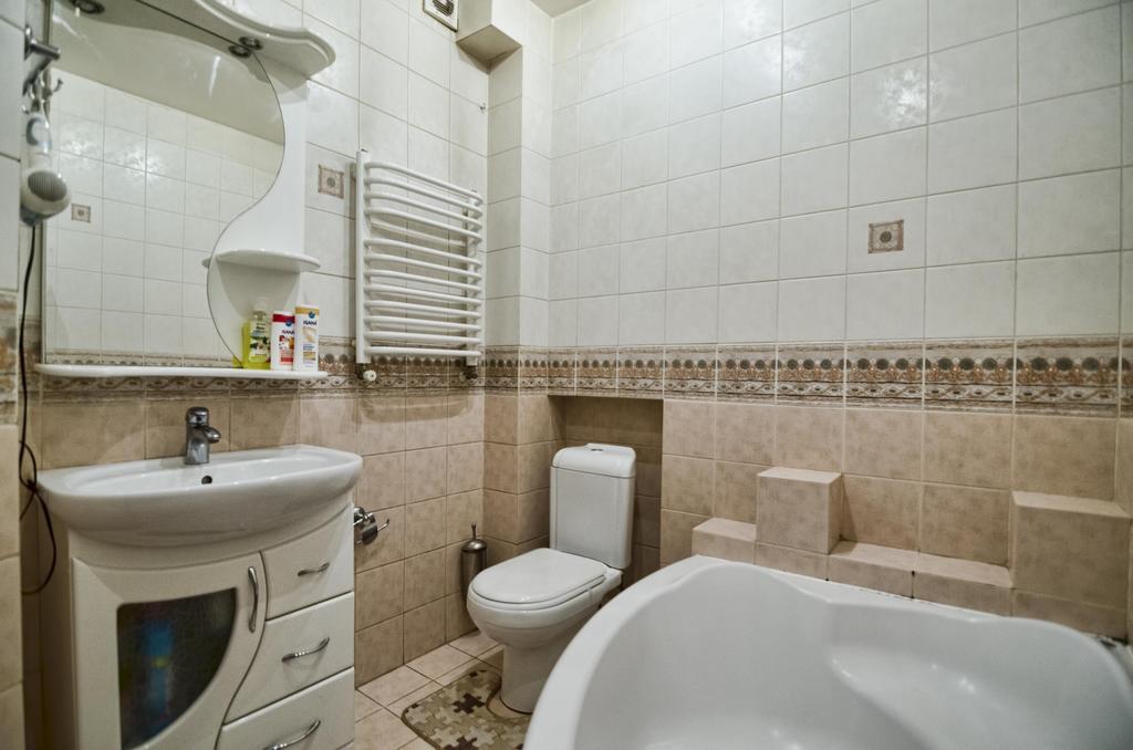 Apartment Hnatuka Center Львів Екстер'єр фото